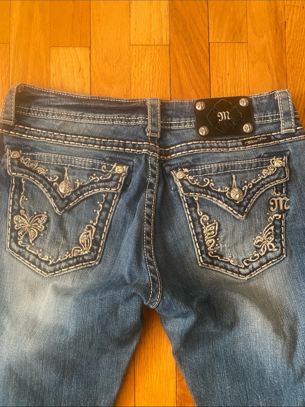Miss Me Y2K Low Rise Jeans Size 31 Boot Cut Embellished Western EUC